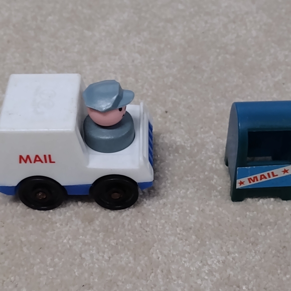 Fisher-Price Other - Fisher-Price Mail Truck and Mailbox Set - White and Blue
